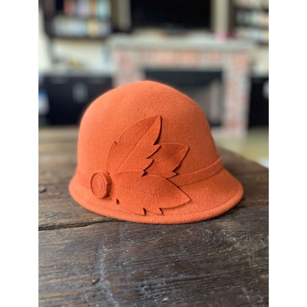 Angela & William Vintage-Style Burnt Orange 100% Wool Felt Cloche Hat with Leaf